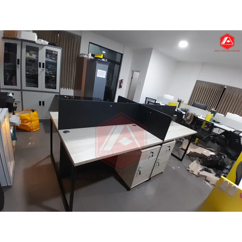 Meja Kerja Kantor Partisi 4 Orang Workstation Minimalis 120x60 Kaki Besi - Gambar 2